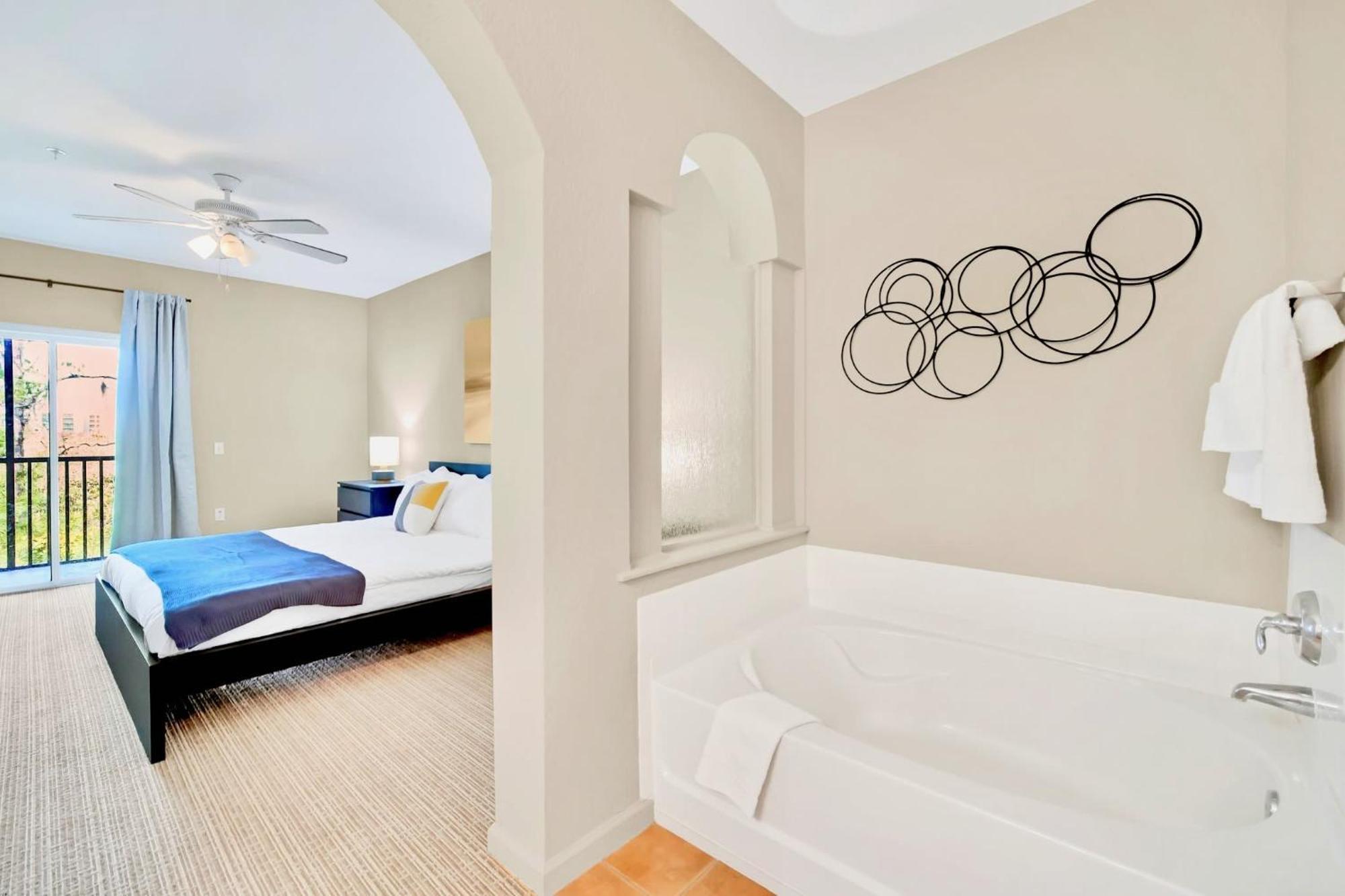 Near Disney - Spacious 3Br Condo With Pool & Hot Tub! 올랜도 외부 사진